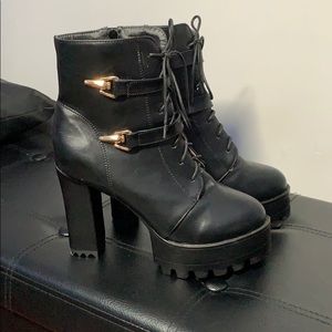 Ankle boots